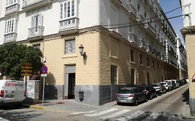 Centro Histórico con parking Cádiz